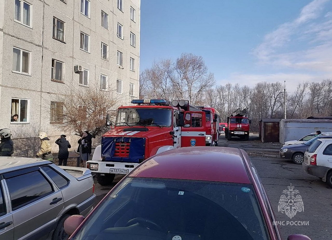 Пожары в Хакасии: огнеборцы тушили жилые дома | 27.03.2024 | Абакан -  БезФормата