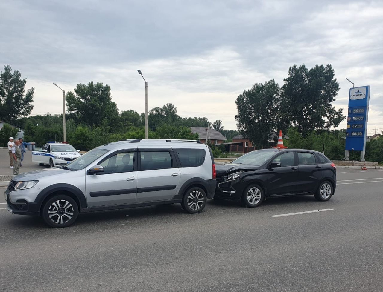 В столице Хакасии в ДТП пострадали два пассажира | 11.07.2023 | Абакан -  БезФормата